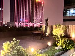 -华致酒行(沈砖公路店)