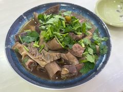 -府广阿婆牛杂