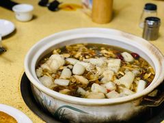乌鸡野生菌汤-东巴谷野生菌火锅餐厅