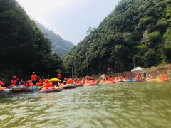 -安吉龙王山峡谷漂流