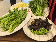 -天宜隆蘑菇宴火锅(石景山旗舰店)