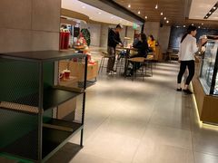 -星巴克(静安嘉里中心B2店)
