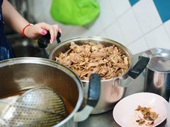 -Kha Mu Charoensang(Silom)
