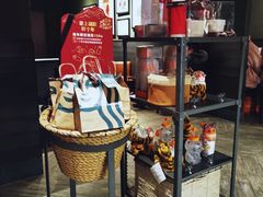 面包甜点陈列柜-星巴克臻选(南京金茂览秀城店)