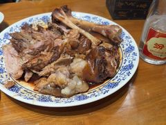 -老天桥酱肉烧饼夹肘子(天桥店)
