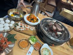 -青瓦餐厅·生鱼片·韩园烤肉(西塔店)