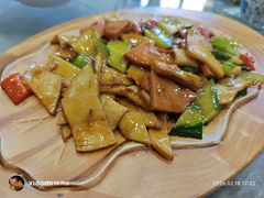 青瓜爆片野山珍-一盏明灯全素斋(五爷庙店)