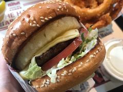-The Habit Burger Grill 哈比特汉堡(复兴soho店)