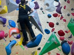 -问山MountQuest攀岩馆