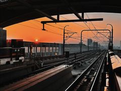 -康新公路(地铁站)