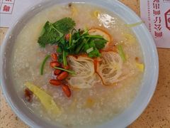 招牌艇仔粥-点都德(汇盈广场店)