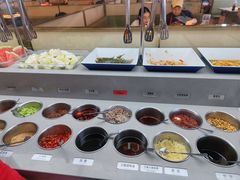 自助调料区-海底捞火锅(北京路店)