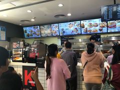 -肯德基(叠彩店)