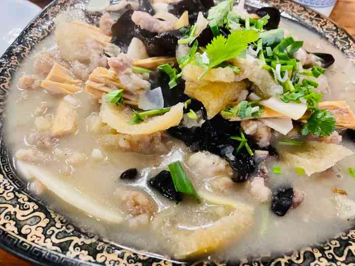 博爱杂拌王(果园路店)-"主打博爱特色,杂伴,杂面不错,灌肠一般,.