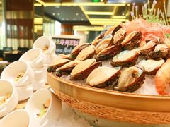 -大中华希尔顿酒店-念自助餐·嗨啤·小龙虾
