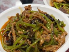 -曾氏肥肠馆(凯瑞雅居店)
