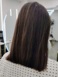 -MODEL'S HAIR