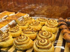 苹果肉桂面包-都恩客(高岛屋百货店)