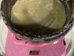 -墨脱石锅椰子鸡•香草鸭•东山羊(大东海店)