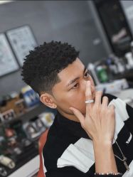 -海文先生国潮烫染男士理发馆