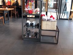 大堂-星巴克(七宝领展广场1F店)