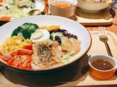-POKEE VIA&Brunch·维娅(重庆来福士店)