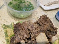 -九寨沟特色牦牛肉汤锅