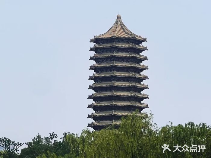 博雅塔图片
