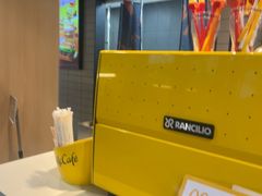 -麦当劳(卫星广场店)