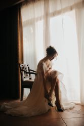 -LaMousse婚纱买手店