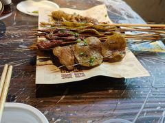 -老街烧烤大排档·地道湖北菜·龙虾馆(汉口火车站店)