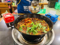 -鸿顺老铁锅美蛙鱼府(解放碑店)