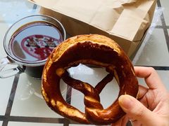 碱水面包Bretzel-老梦面包 CHEZMOREL(三源里店)