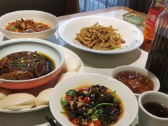 -饭橘汉江码头·乡野土菜馆(静安路店)