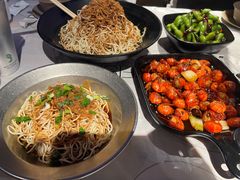 -巴厘龙虾·榜首油焖大虾(音乐学院·沿江酒馆店)