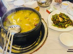 -鲁朗纳麦石锅鸡庄园