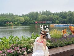 -王府井奥莱棋盘山小镇