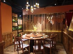 -老滇山寨•云南特色菜•地方菜•民族风情歌舞表演(金碧店)