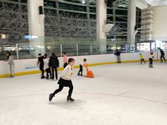 -冰纷万象滑冰场(沈阳万象城店)
