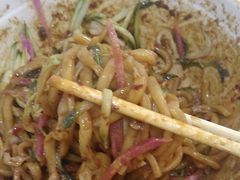 -黑八私房老北京炸酱面