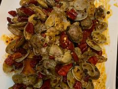 -扒虾小妹儿麻辣海鲜(宏图街店)