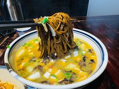 -蓝田九大碗民俗食府(蓝田店)