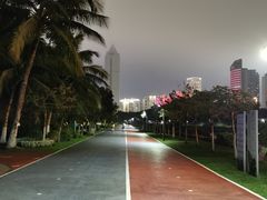 -万绿园