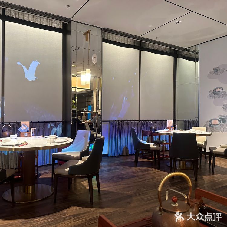 同庆楼内的庆小粤