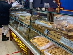 面包甜点陈列柜-老鼎丰(靖宇街总店)