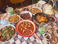-老三样·旧食新味(绿地店)