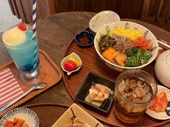 -嘁嘁茶泡饭