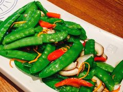 -云海肴·汽锅鸡·云南菜(天山百盛优客店)