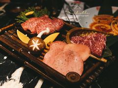 -山川小町·极番烧肉(新地假日广场店)