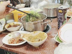 -四囍码头海鲜烧烤自助火锅(外滩南京东路悦荟广场店)